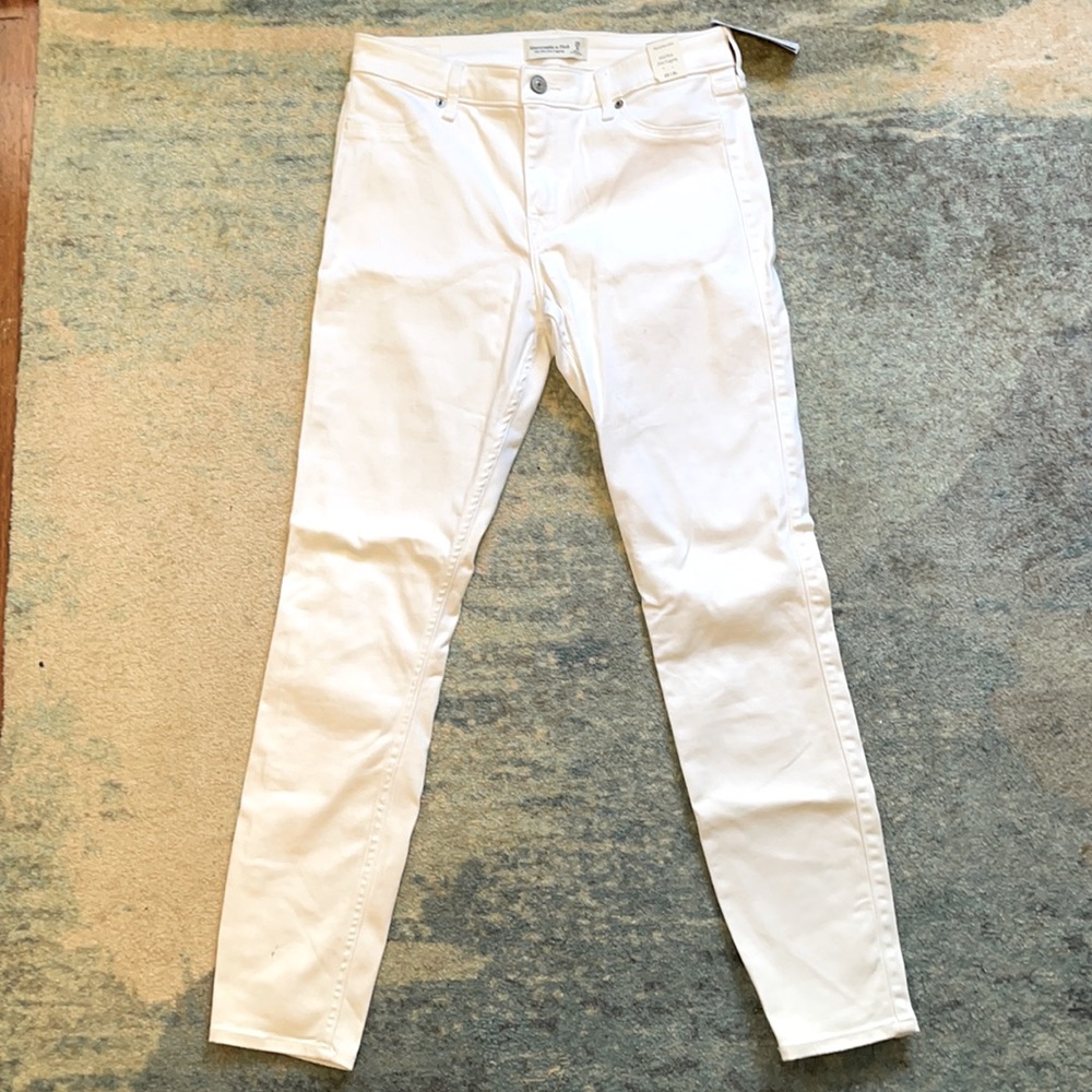 Abercrombie & Fitch White Mid Rise Jean Legging